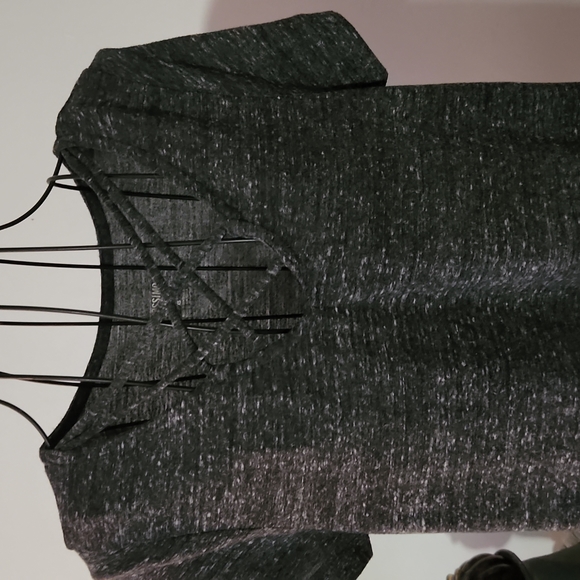 Mossimo criss cross top - Picture 4 of 5